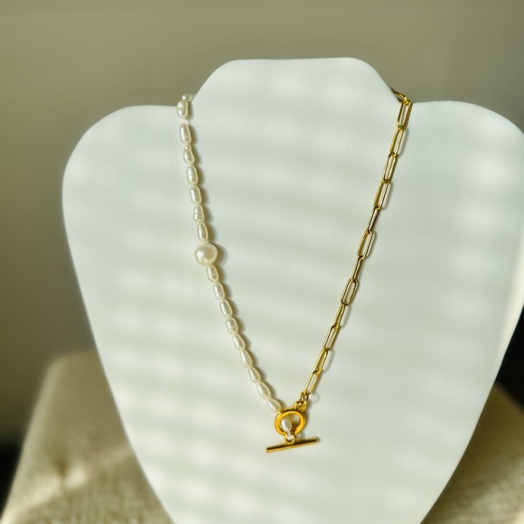 🆕Buckle chain necklace pearls Gold plated stainless steel Choker - Picture 7 of 9